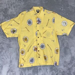 Tommy Bahama Men’s Medium Yellow Tropical Martini Cocktail Print Button-Up Shirt